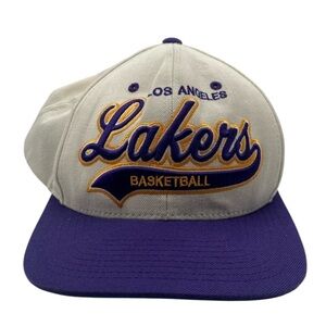 Los Angeles Lakers SnapBack hat. Mitchell an ness